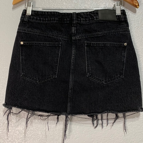 Zara Trafaluc Black Denim Mini Skirt Raw Hem - Picture 6 of 10